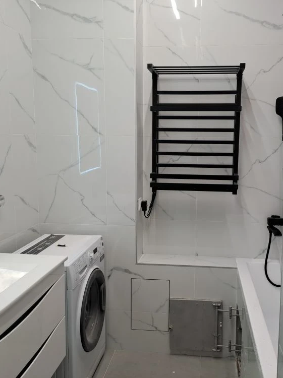 Дом из белого камся, 2019г.